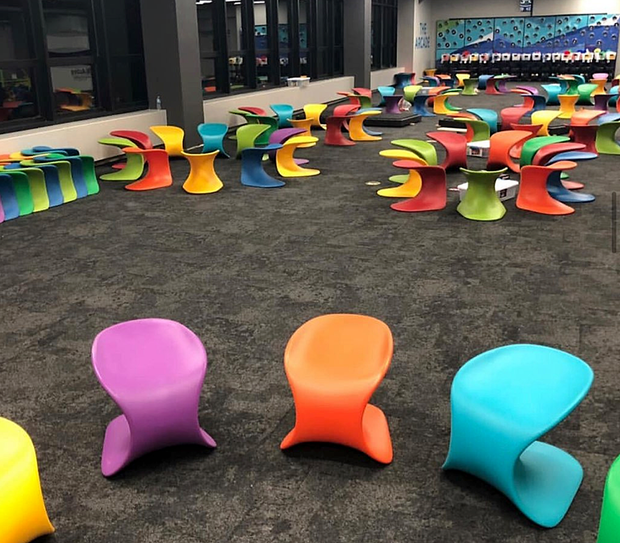 COMMON AREAS: Drift Series Collaborative Circle Chairs - Action Based Learning