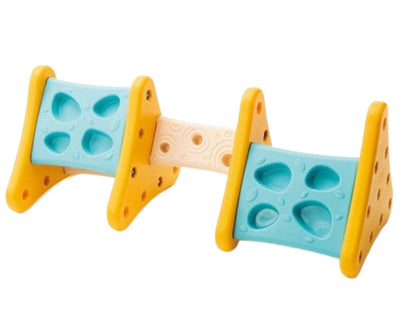 TRIANGLE CLIMBING SET - actionbasedlearning