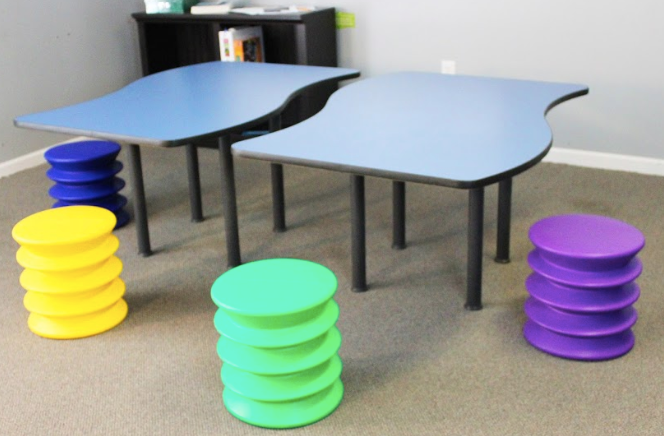 Collaborative Student Table Set - actionbasedlearning